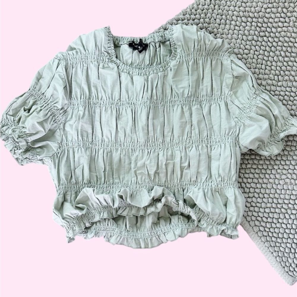 ✨3/$25✨ Kendall & Kylie Sage Ruched Top